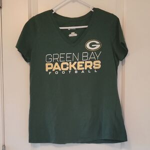 NFL Team Apparel Green Bay Packers V-Neck Tee Size M